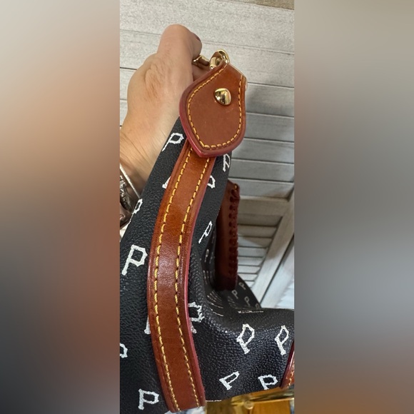 Dooney & Bourke Black and Brown Monogram Shoulder Bag. Pittsburgh Pirates. - Picture 12 of 13